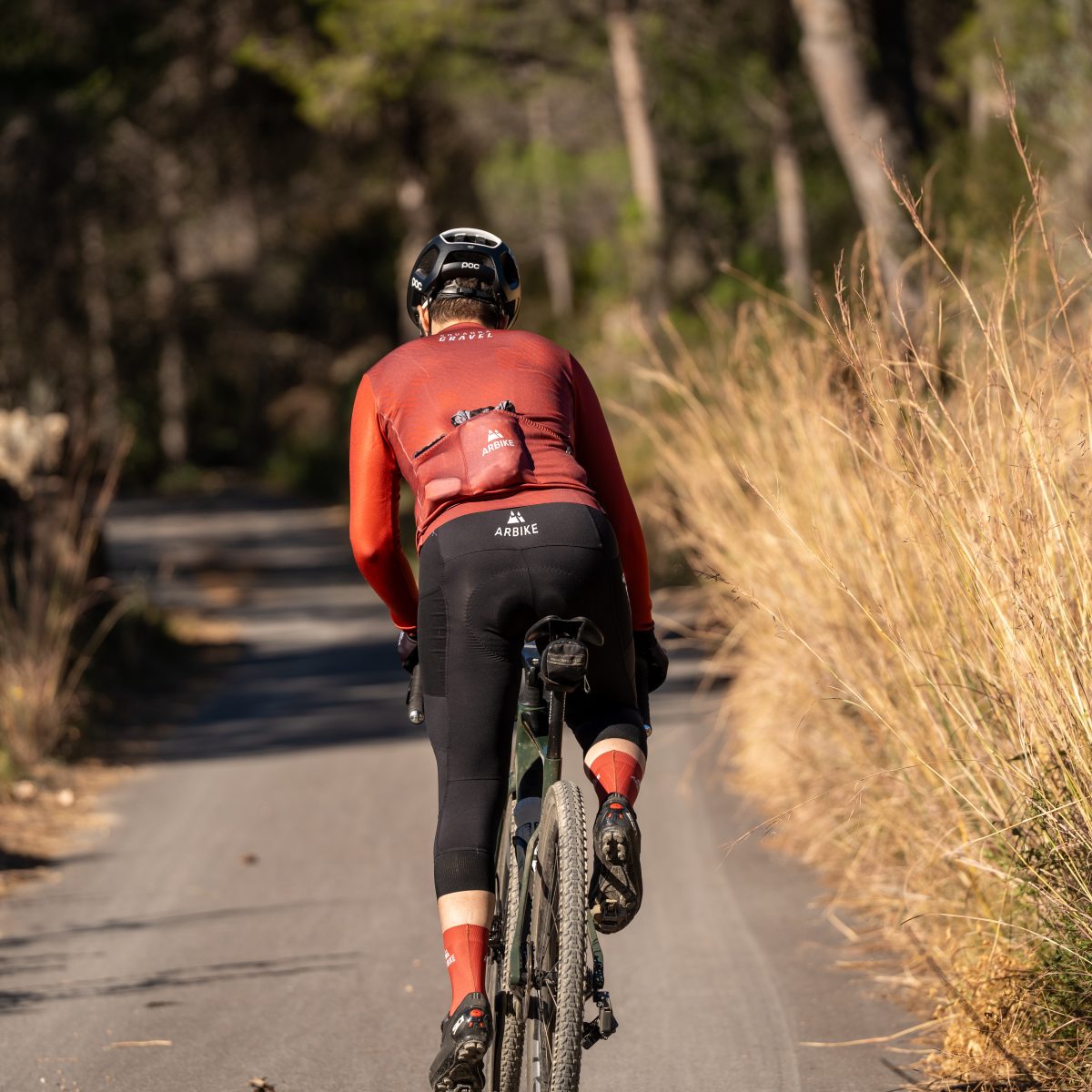 Maillot 100% Gravel ProWinter - Ciclismo gravel con protección térmica para invierno.