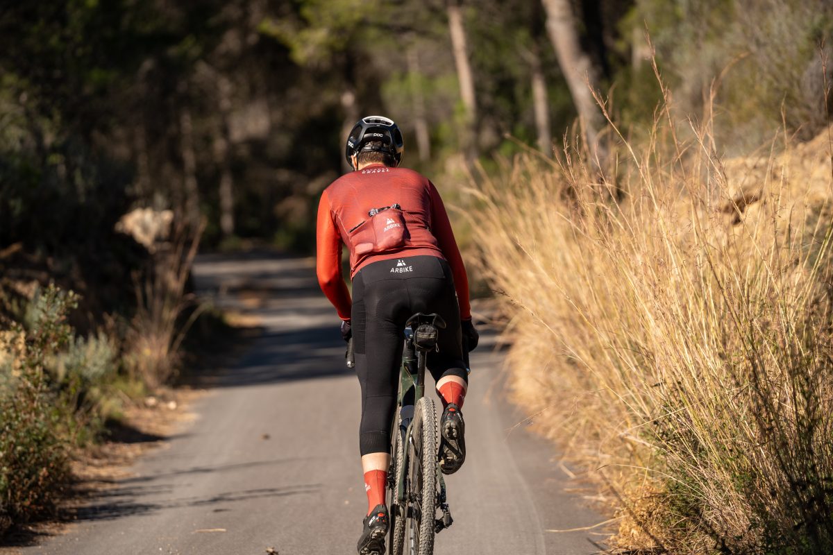 Maillot 100% Gravel ProWinter - Ciclismo gravel con protección térmica para invierno.